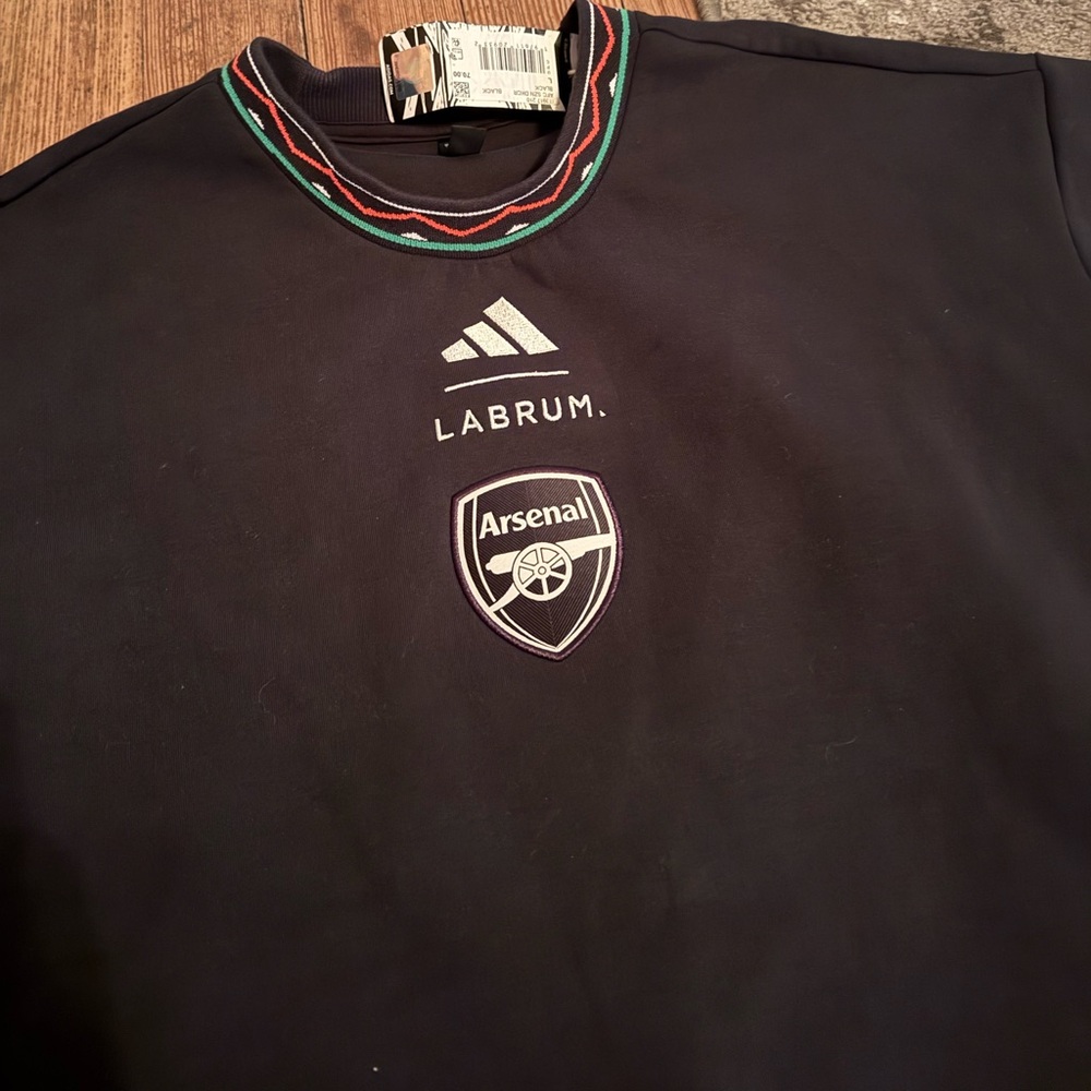 #68 Arsenal Crewneck